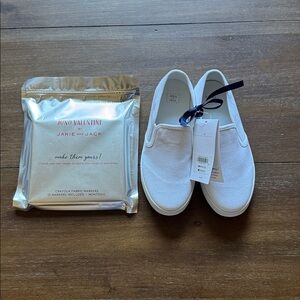 Size 1K Janie and Jack Juno Valentine Eva Chen DIY Sneakers With Crayola Markers